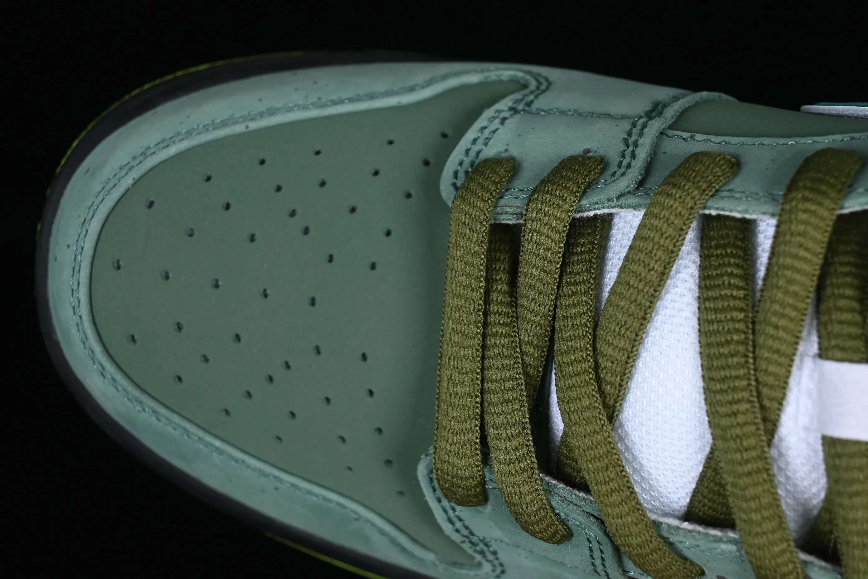 All Categories Nk SB Dunk Series Nk SB Dunk Low Low-top sneakers Concepts x Nk Dunk Low Pro SB "Green Lobster" Green Lobster SB low-top sports and leisure sneakers BV1310-337